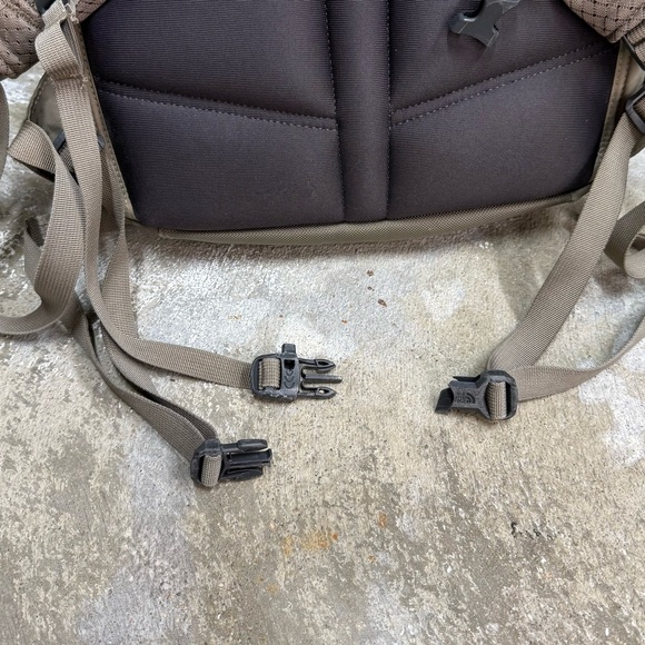 The North Face Surge FlexVent Backpack Laptop Travel Bag - Picture 7 of 11